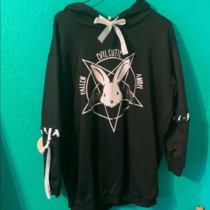 Long sleeve hoodie/ shirt